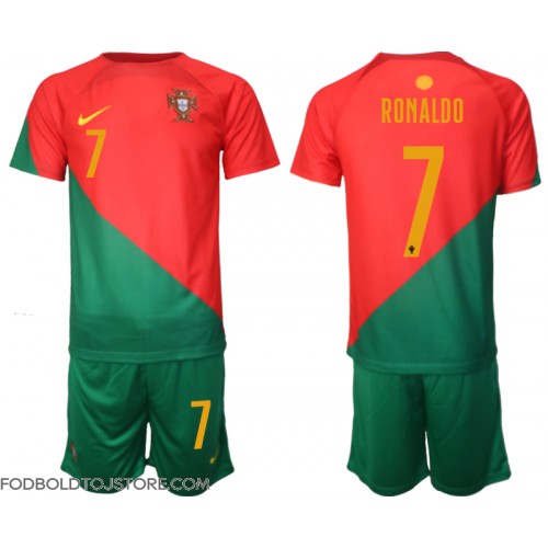 Portugal Cristiano Ronaldo #7 Hjemmebanesæt Børn VM 2022 Kortærmet (+ Korte bukser)